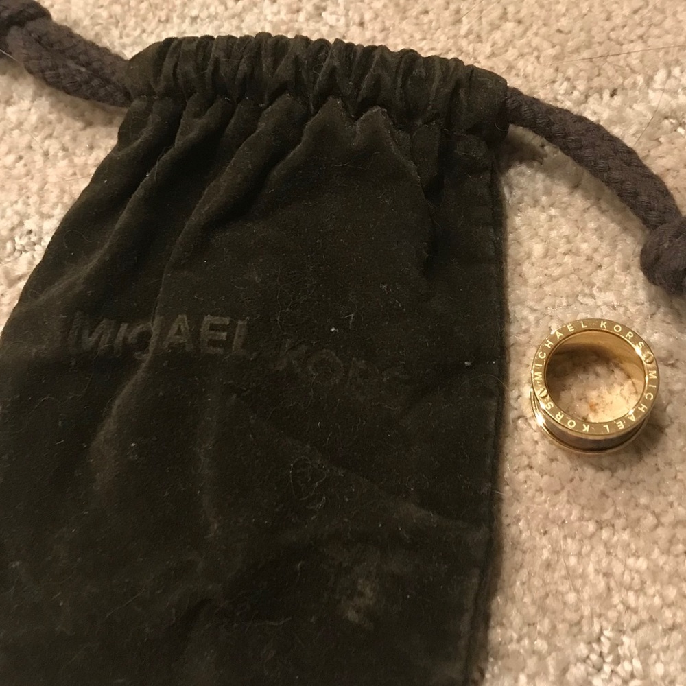 😍MICHAEL KORS RING 😍 - Picture 4 of 5